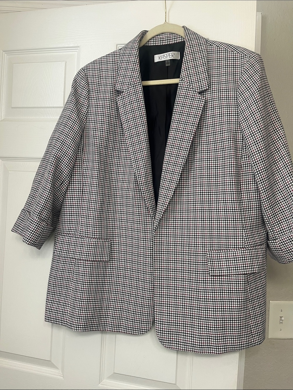 Kasper Black & White Houndstooth Jacket